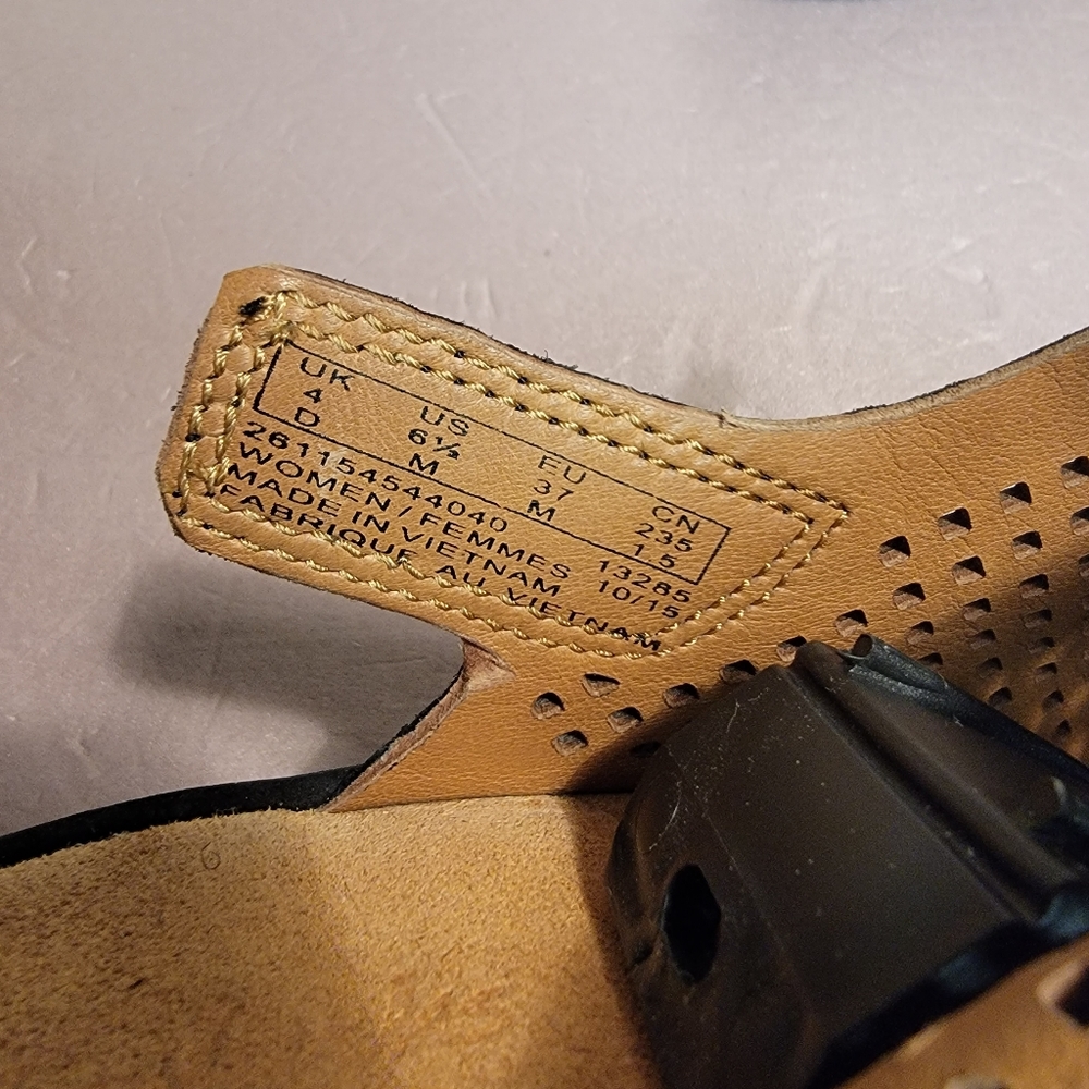 CLARKS WOMENS Wedge 6.5M Black - Picture 6 of 6